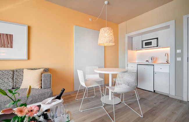 Protur Vista Badía Aparthotel - Photo 11