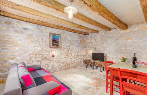 Gorgeous Apartment In Zminj With Wifi - Photo 13