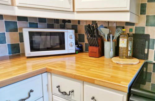 Highstone 4 Bedrooms Home 7 Beds With Parking and Garden - Foto 33