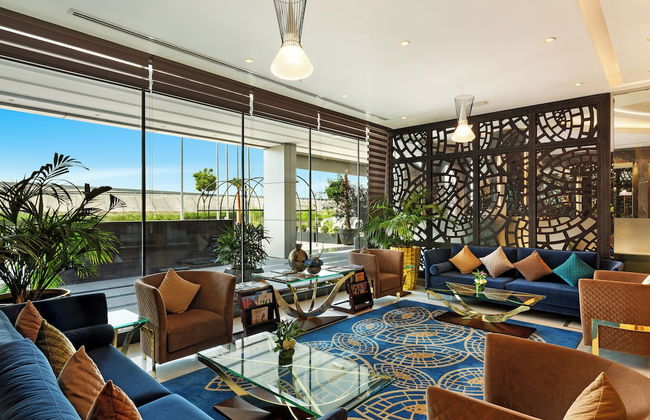 Royal Continental Suites - Photo 5