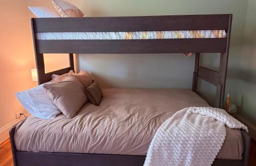 Private Heated Pool - Sound to Shore - 1930s Tudor - Foto 42