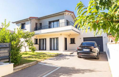 Villa Familiale Piscine Jaccuzi Entre Disney et Paris - Photo 8