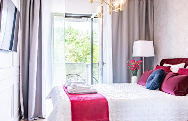 Golden Star Apartment - Photo 1