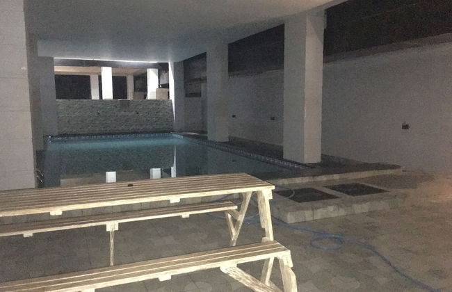 Amazing Alexandra Apartment - Photo 19