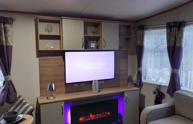 Inviting Beautiful 3-bed Caravan in Ingoldmells - Photo 4