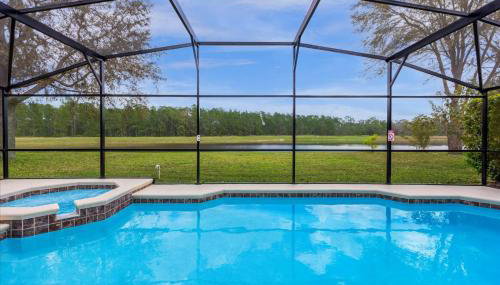Bluelakeview Luxury Villa with Private Pool & Spa plus Lake Views, BBQ, Games Room - Foto 3