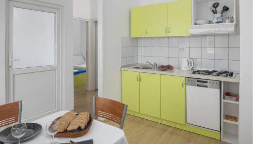 Awesome Home In Tinjan - Foto 3