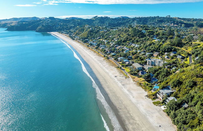 Apartment On The Beach - Photo 26