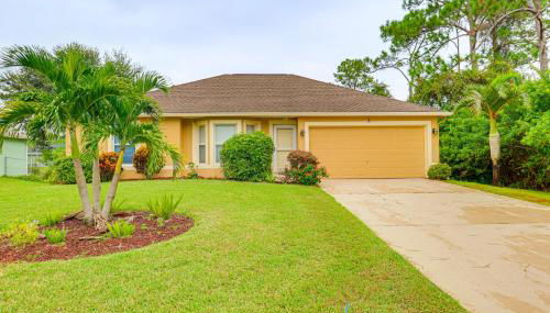 Pool and Fire Pit Family-Friendly Palm Bay Home! - Foto 3