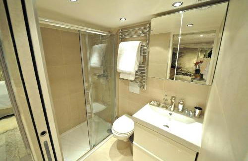 Tenderness at Notre Dame, DELACROIX - Foto 11