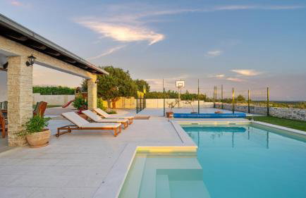 Villa MilaMar by Villas Guide - Photo 3