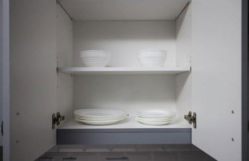 Modern 2BR Retreat- Prkng,Near Rvrwlk & Conv Ctr - Foto 59