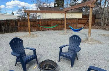 Peaceful retreat in quite neighborhood - Photo 19