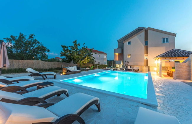 Modern Holiday Home in Pristeg With Pool - Foto 51