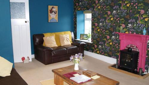 Top Floor at Cantref House - Photo 5