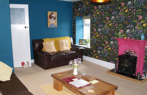 Top Floor at Cantref House - Photo 5