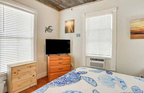 1 Mi to Beach Colorful Cottage in Galveston! - Foto 13