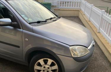 Nancy, Magnifique studio totalement climatisé, meublé, salle de bains et wc séparés, parking privé, cuisine équipée, WIFI - Foto 2