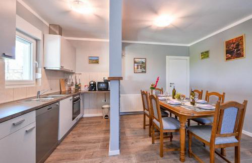 CVETKOVA HIŽA sa JACUZZIJEM - Foto 21