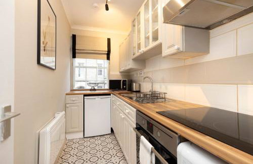 JOIVY Stylish Castle View Flat with Balcony - Foto 18