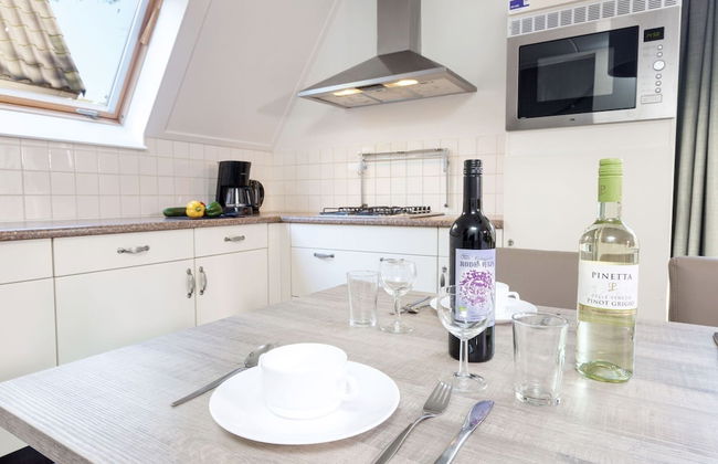 Bungalow Near Breda & De Biesbosch Park - Photo 3