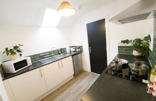 Super Convenient Keyless Entry Two Bedroom Loft by Property Promise - Foto 9