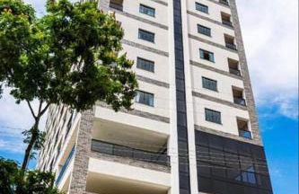 Flat lindo com piscina e linda vista da cidade - Foto 1