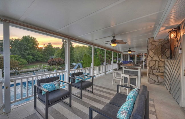 Sip, Sip Away by Avantstay Pool + Hot Tub - Foto 17