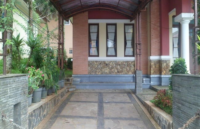 Villa Kota Bunga Violet - Photo 24