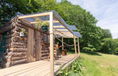 Wood Cabin & 4 Large Bell Tents - Hapus Hideaway - Foto 12