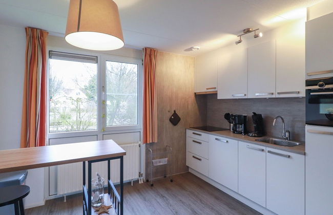 Nice Holiday Home on the Water - Foto 8