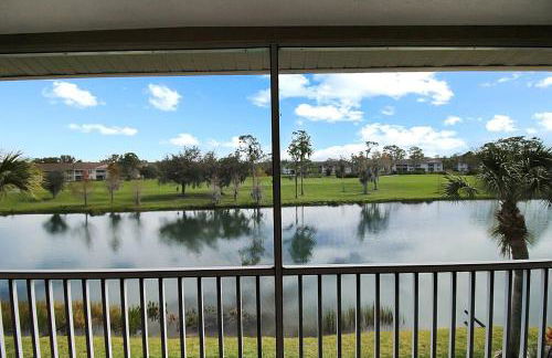 Well-appointed lakefront condo - Heritage Oaks County Club - Foto 22