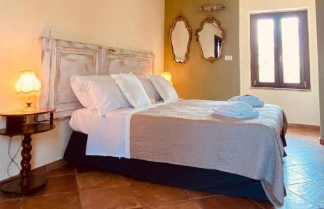 Madama Langa Country House con piscina nelle vigne - Foto 12