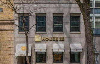 Luxury Gold Coast Penthouse with Deck & Views - Photo 25