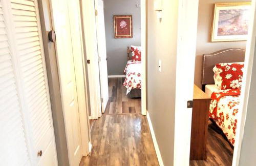 3BR Home, Pet-Friendly, Fenced Yard Near I-70, I-75, Hospitals, Wright-Patt AFB - Foto 32