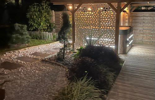 Villa 75m2 avec Piscine et Jacuzzi privés, Sauna et Home-Cinéma à 800m des Commodités - Photo 11