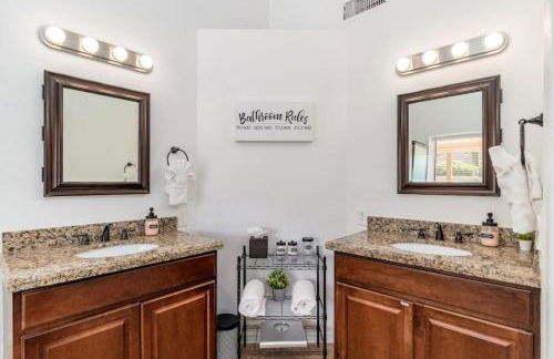 Luxury Scottsdale Retreat Heated Pool and Mini Golf - Foto 24