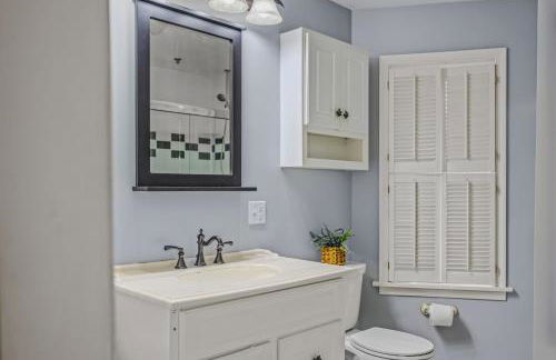 The Manor - Historic Mansion, Wifi, Covered Porch, Screen Porch, King Bed, Walk to Spas, Shops & Restaurants - Foto 69