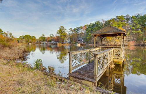 Spacious Lakefront Apt with Deck in Fayetteville! - Foto 37