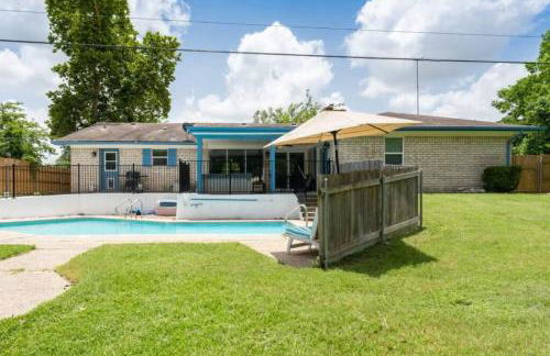 The Breezy Blue View with hot tub and pool - Foto 10