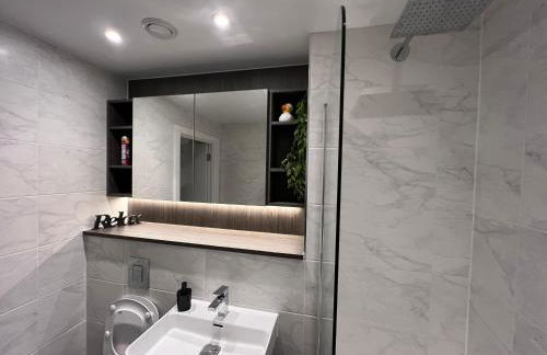 Luxe Penthouse 2 bed Deansgate - Foto 6