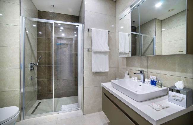 Radisson Residences Vadistanbul - Photo 63