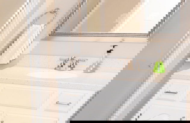 Spacious Woodbridge Cottage - Foto 13