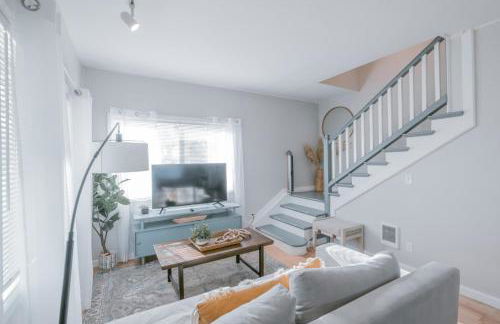 5 Bedroom House Cheerful Bungalow with AC Pet Friendly - Foto 8