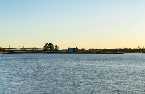 Eastern Shore Group Getaway! Riverfront Home - Foto 33