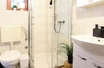 WoodenHouse with two Apartments - Foto 21