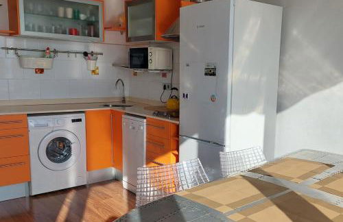 Vistas al mar y garaje cerca de BCN - Photo 16