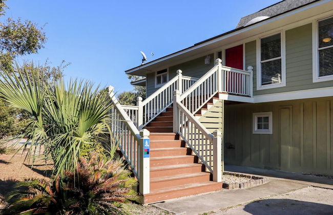 Spacious Ocean View Home w/ New Furniture, Huge Deck, & Wifi - Foto 55