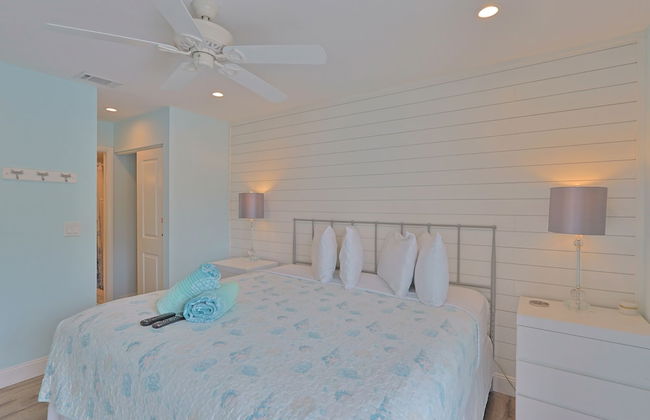Siesta Key Island Rentals - Photo 68