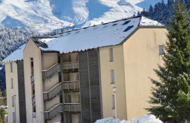 Résidence récente au Lioran à proximité des remontées mécaniques - Photo 1